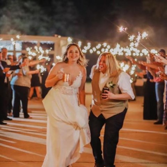 Meet your Posher, Victoria - Picture 1 of 1